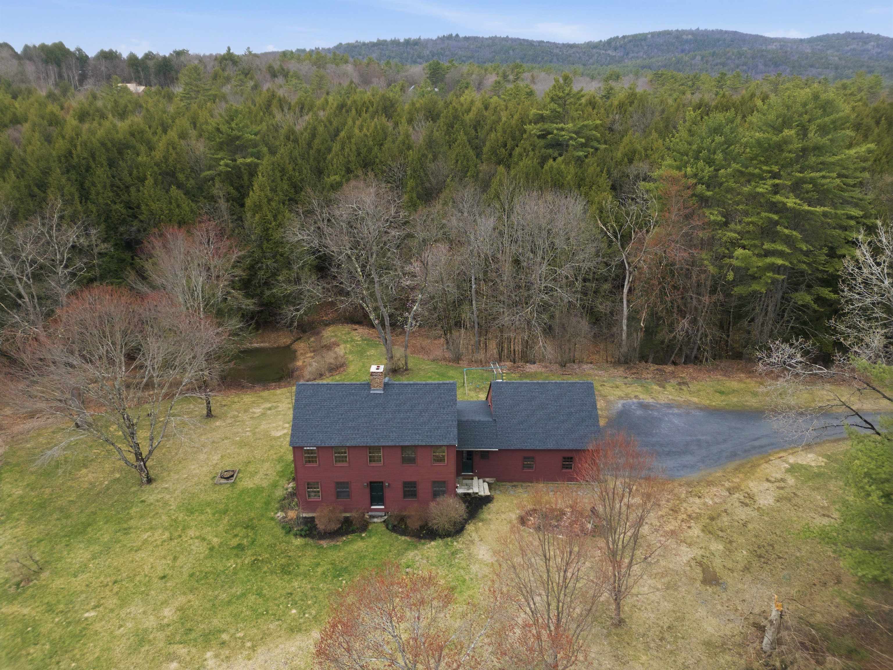 601 Cadwell Road Thetford, VT 05043 - Photo 1 of 45