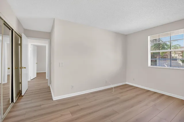 $3,400 | 6695 Via Regina, Boca Raton, FL 33433