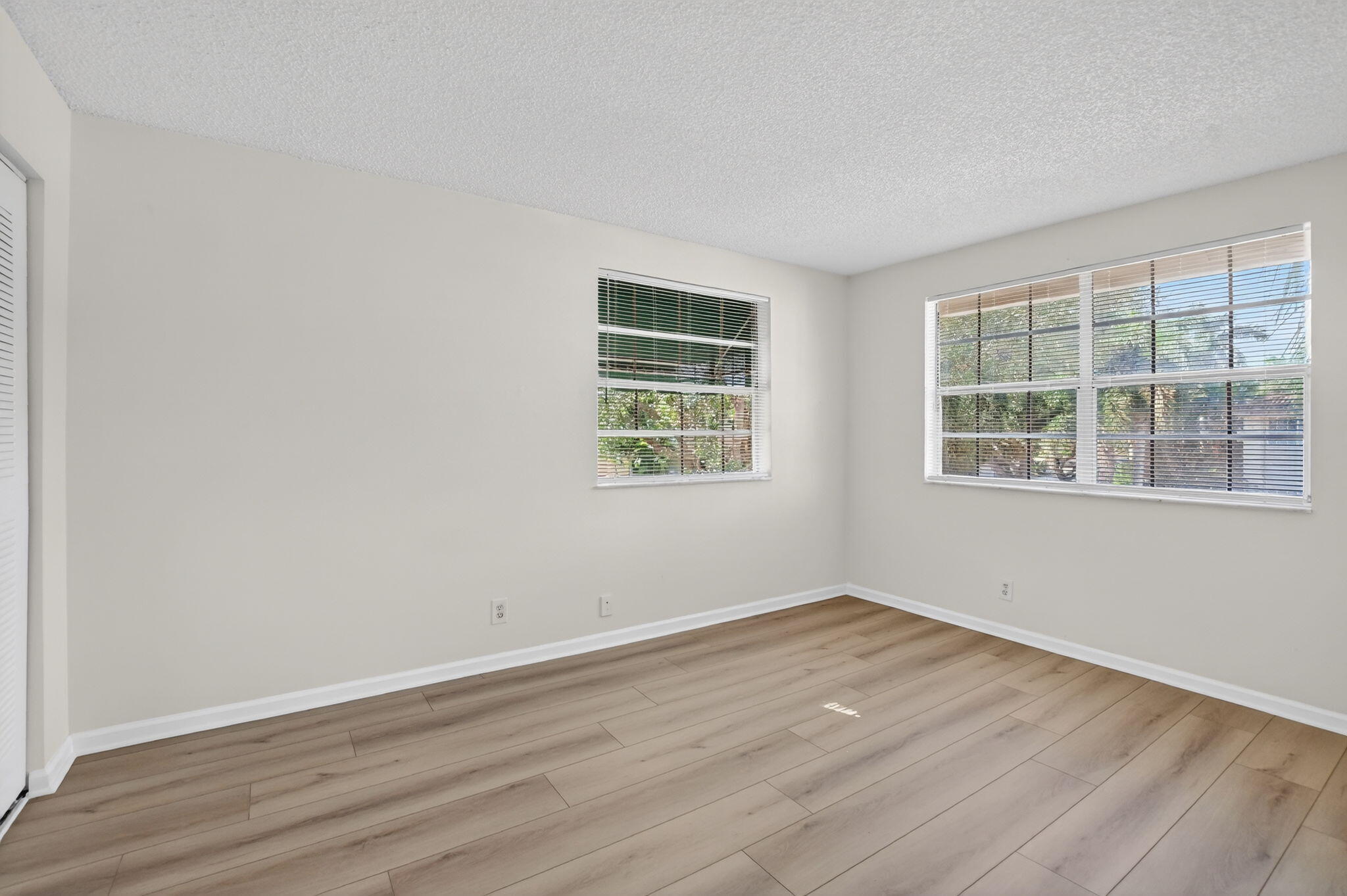 6695 Via Regina Boca Raton, FL 33433 - Photo 23 of 35 2nd bedroom