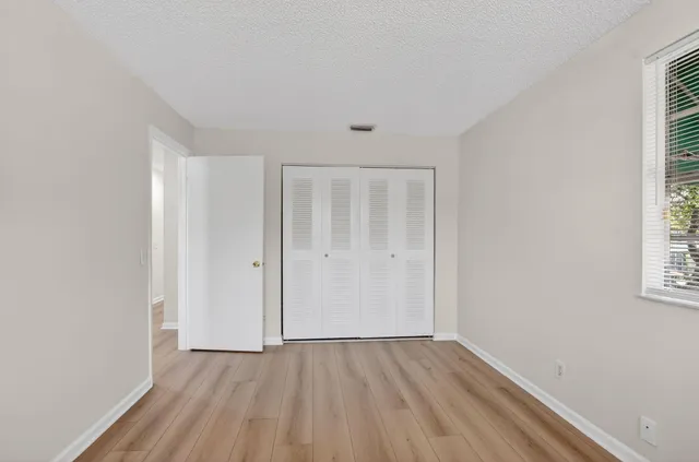 $3,400 | 6695 Via Regina, Boca Raton, FL 33433