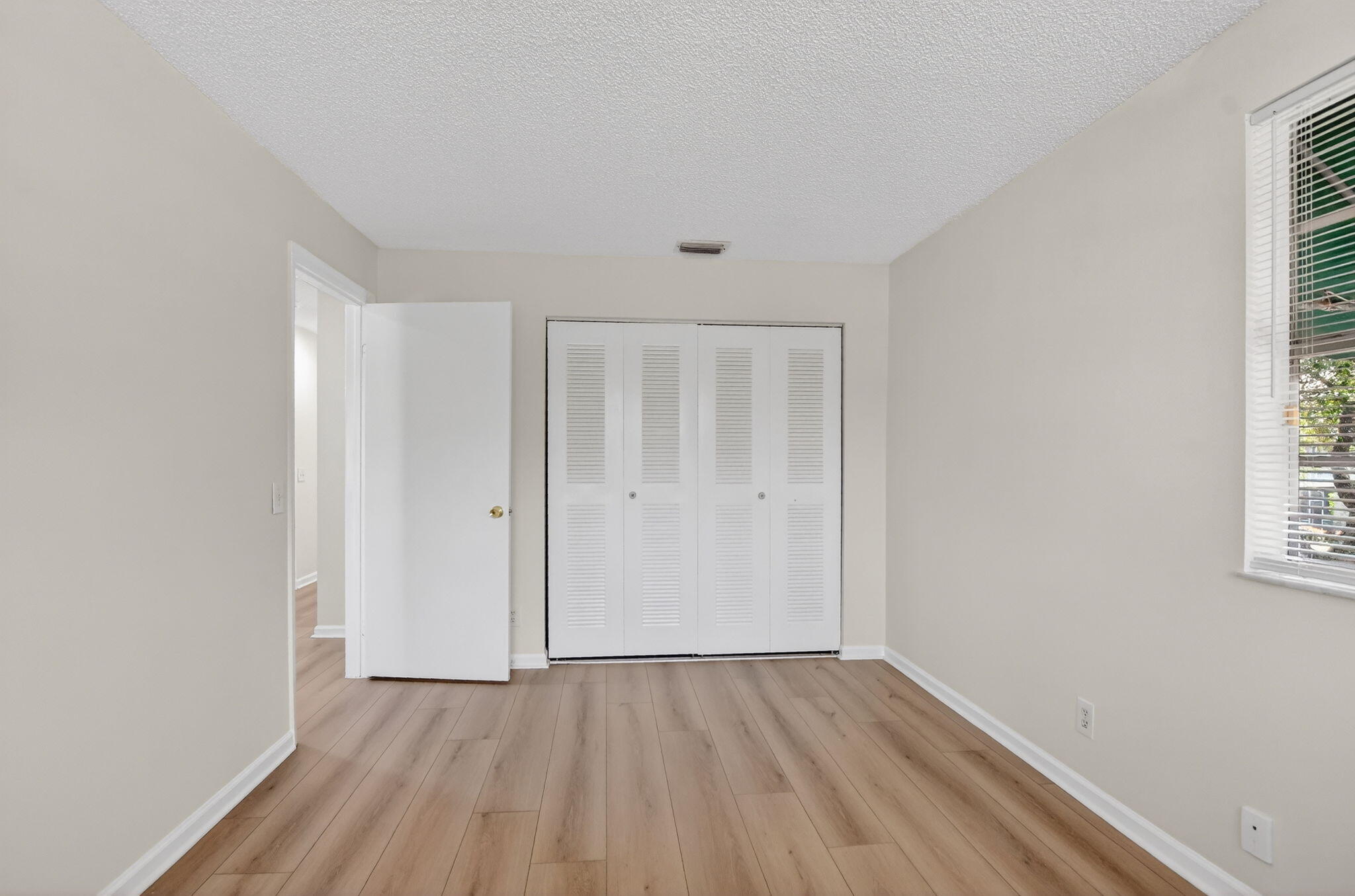 6695 Via Regina Boca Raton, FL 33433 - Photo 25 of 35 2nd bedroom