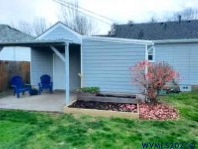 1090 Southwest 14th Avenue Albany, OR 97321 - Photo 2 of 10
