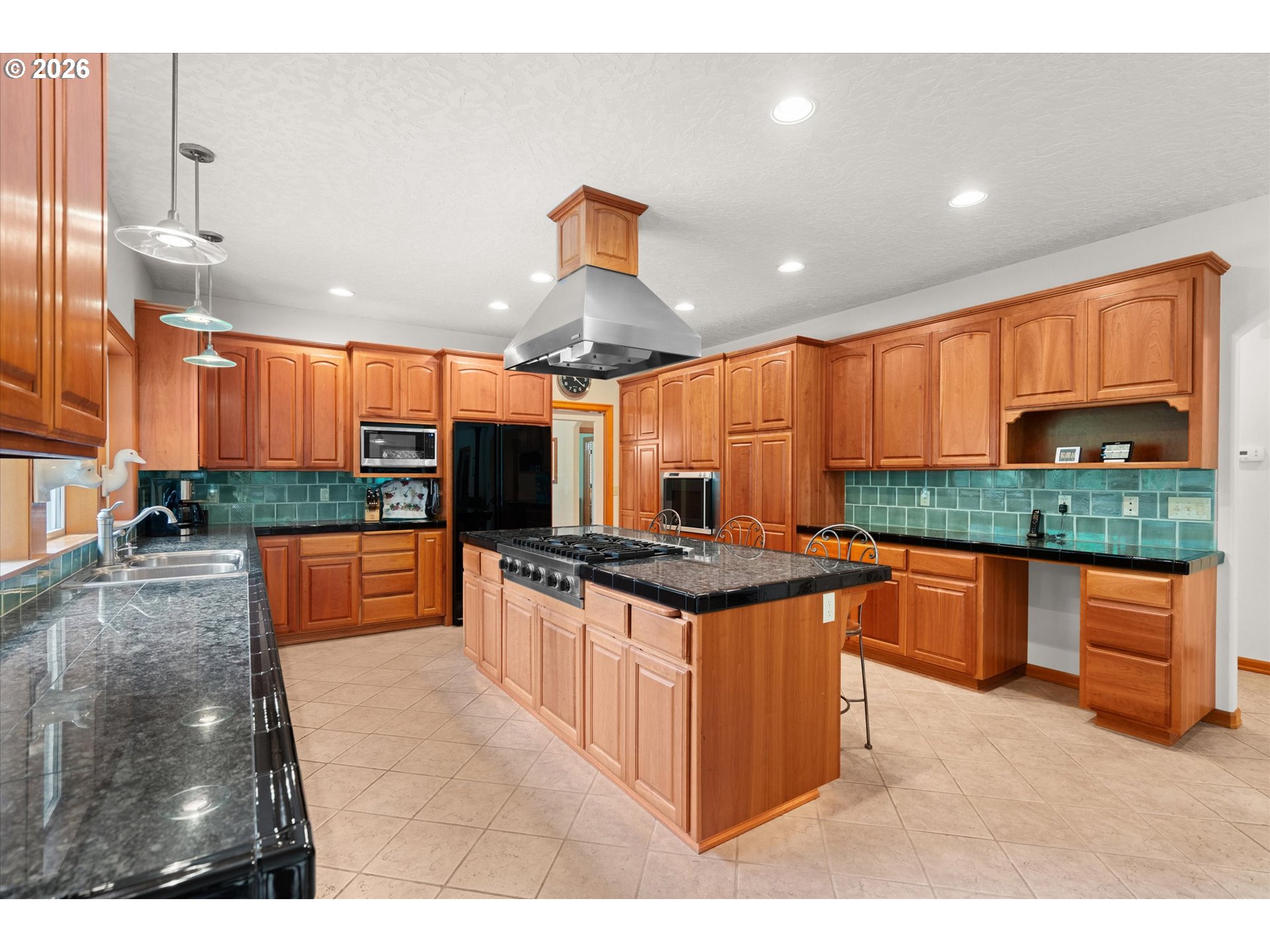 19209 South Ridge Road Oregon City, OR 97045 - Photo 9 of 45 Kitchen