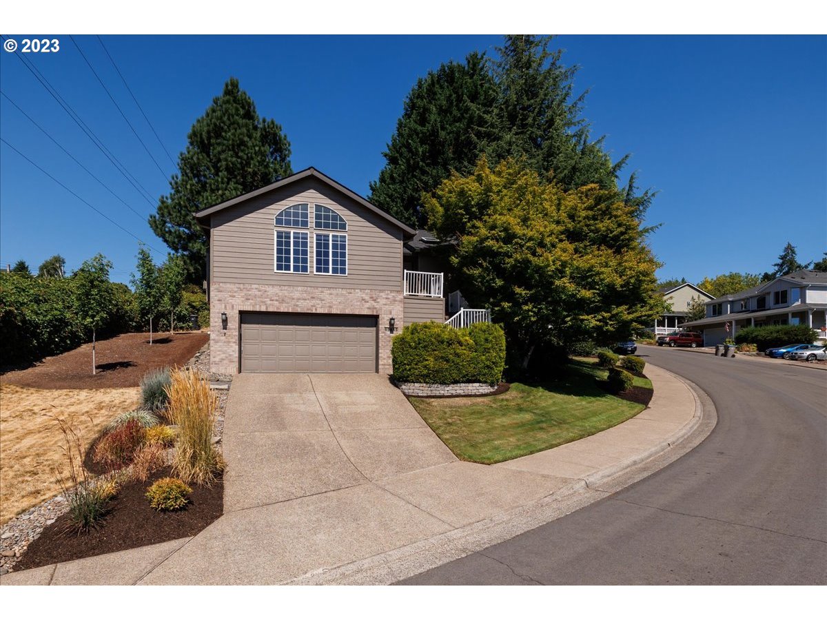 15855 Southwest Colyer Way Portland, OR 97224 - Photo 2 of 37 a view of a back yard of the house