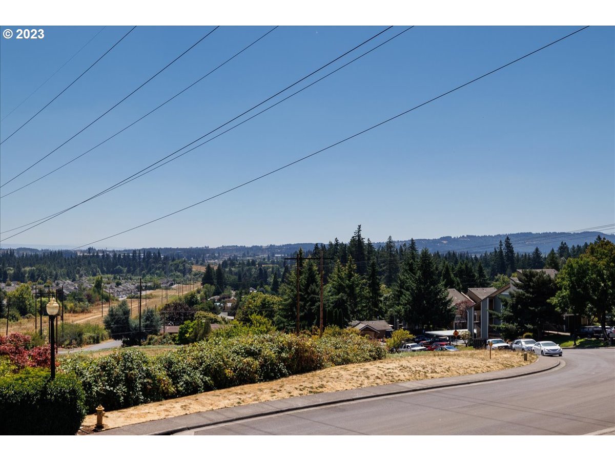 15855 Southwest Colyer Way Portland, OR 97224 - Photo 35 of 37 a view of a city