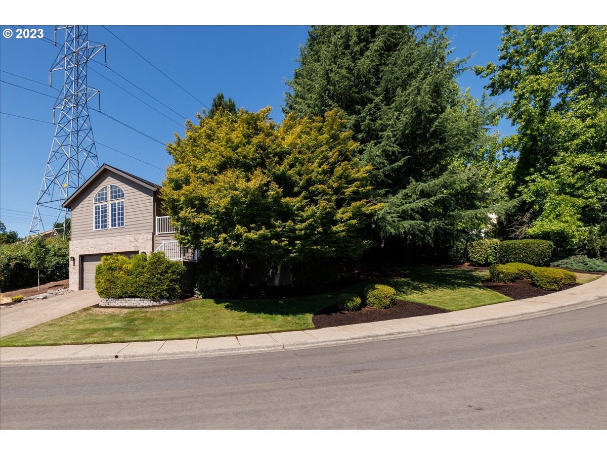 15855 Southwest Colyer Way Portland, OR 97224 - Photo 4 of 37 a view of outdoor space and yard