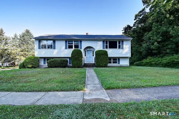 $395,000 | 54 Skyview Drive, Naugatuck, CT 06770