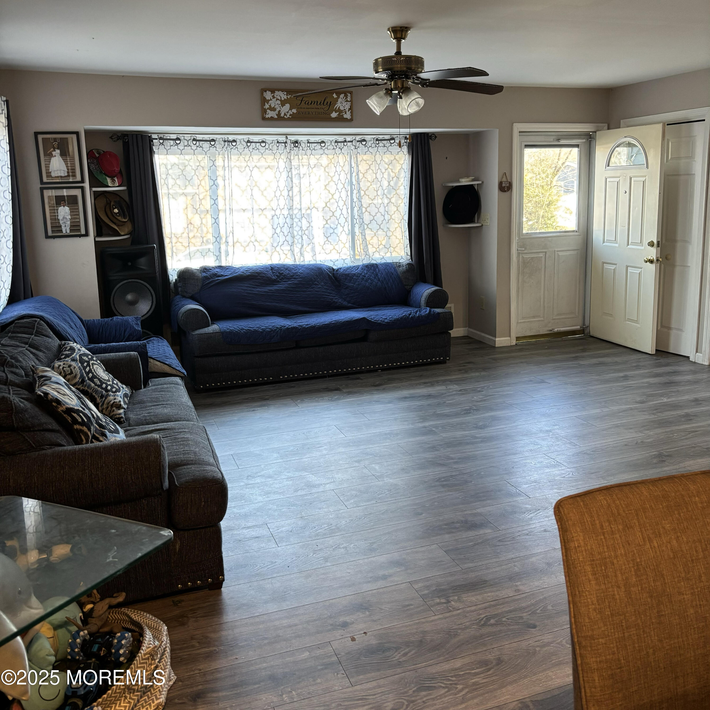 811 Ruth Drive Neptune Township, NJ 07753 - Photo 3 of 16 IMG_3118