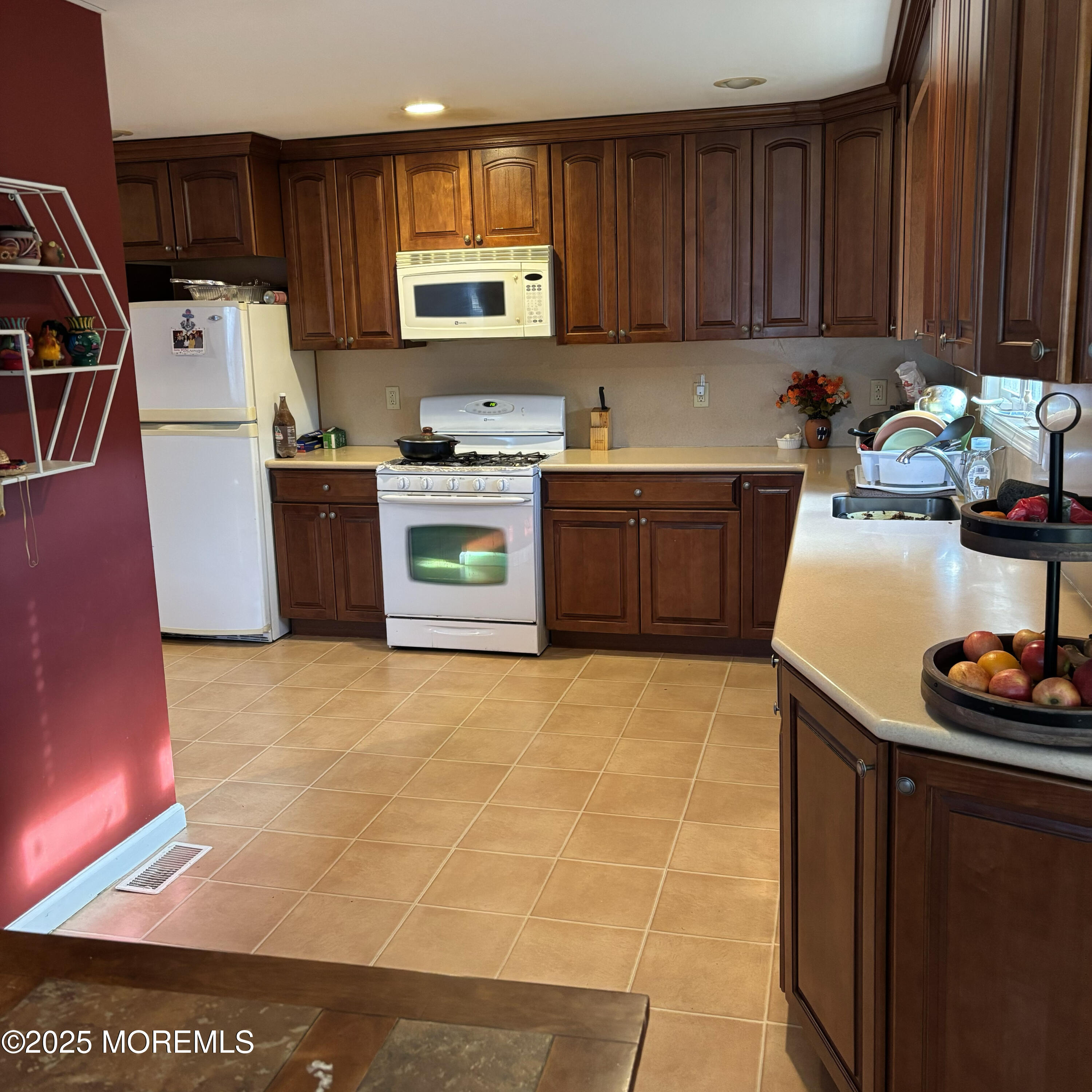 811 Ruth Drive Neptune Township, NJ 07753 - Photo 5 of 16 IMG_3115