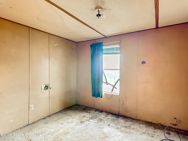 a view of empty room