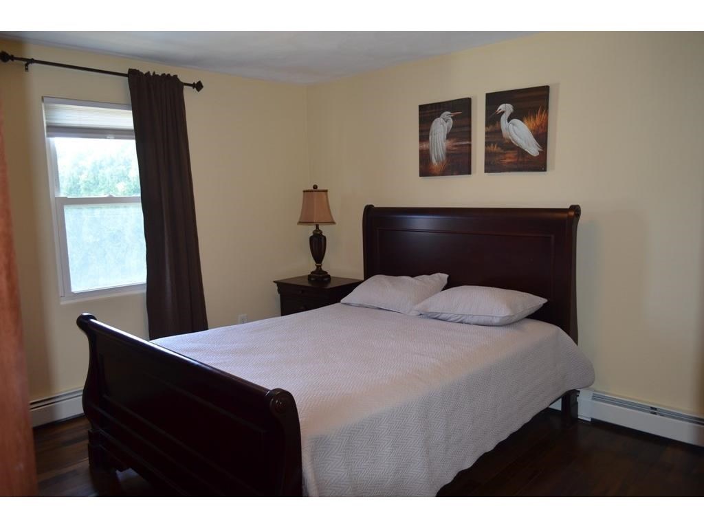 82 Angell Road Narragansett, RI 02882 - Photo 12 of 25