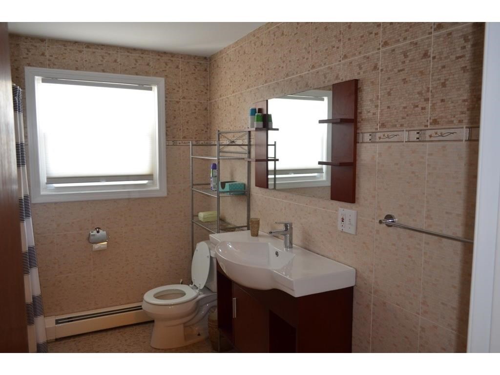 82 Angell Road Narragansett, RI 02882 - Photo 14 of 25