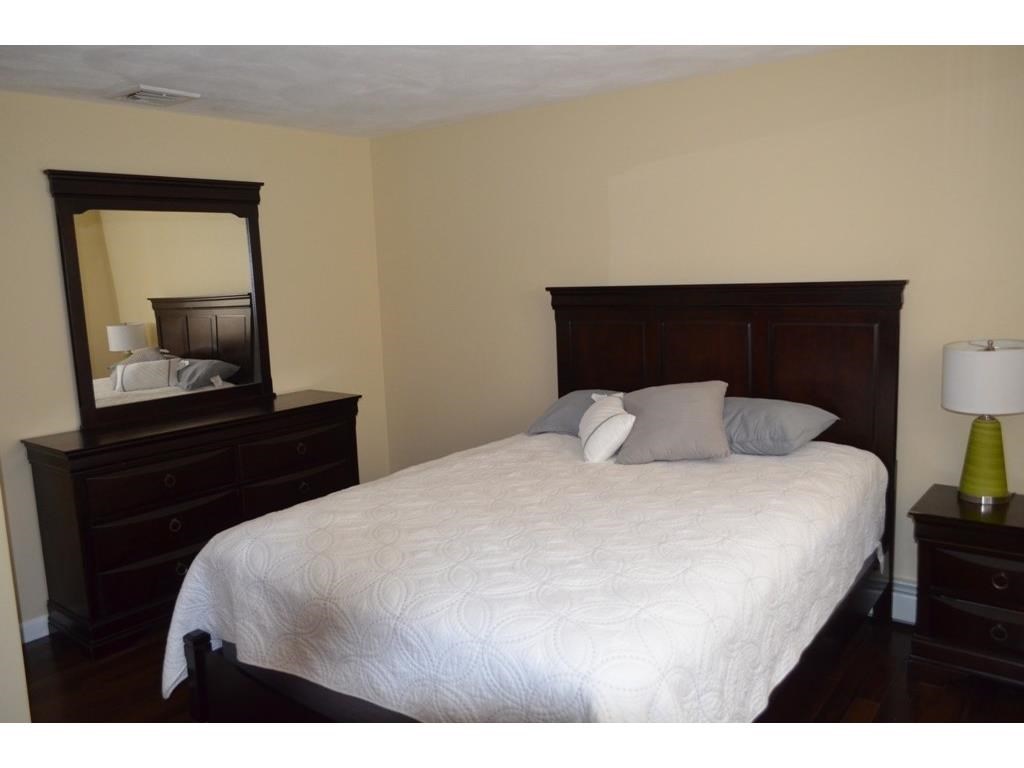 82 Angell Road Narragansett, RI 02882 - Photo 10 of 25