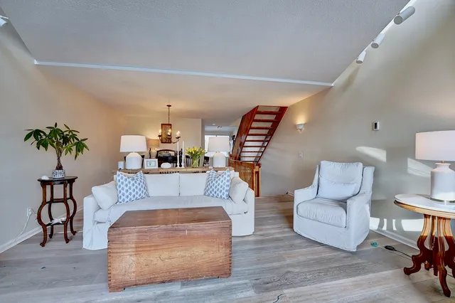 $780,000 | 943 Ocean Boulevard, Unit 21, Hampton, NH 03842