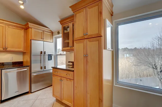 $780,000 | 943 Ocean Boulevard, Unit 21, Hampton, NH 03842