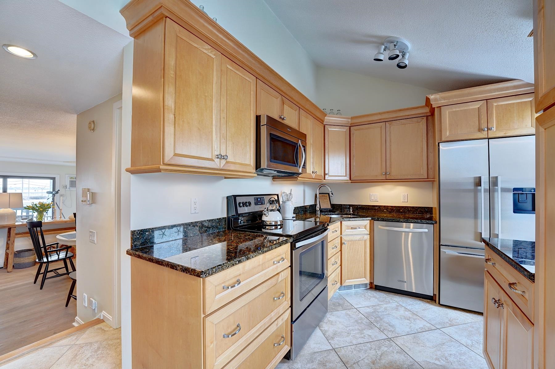 943 Ocean Boulevard, Unit 21 Hampton, NH 03842 - Photo 19 of 32