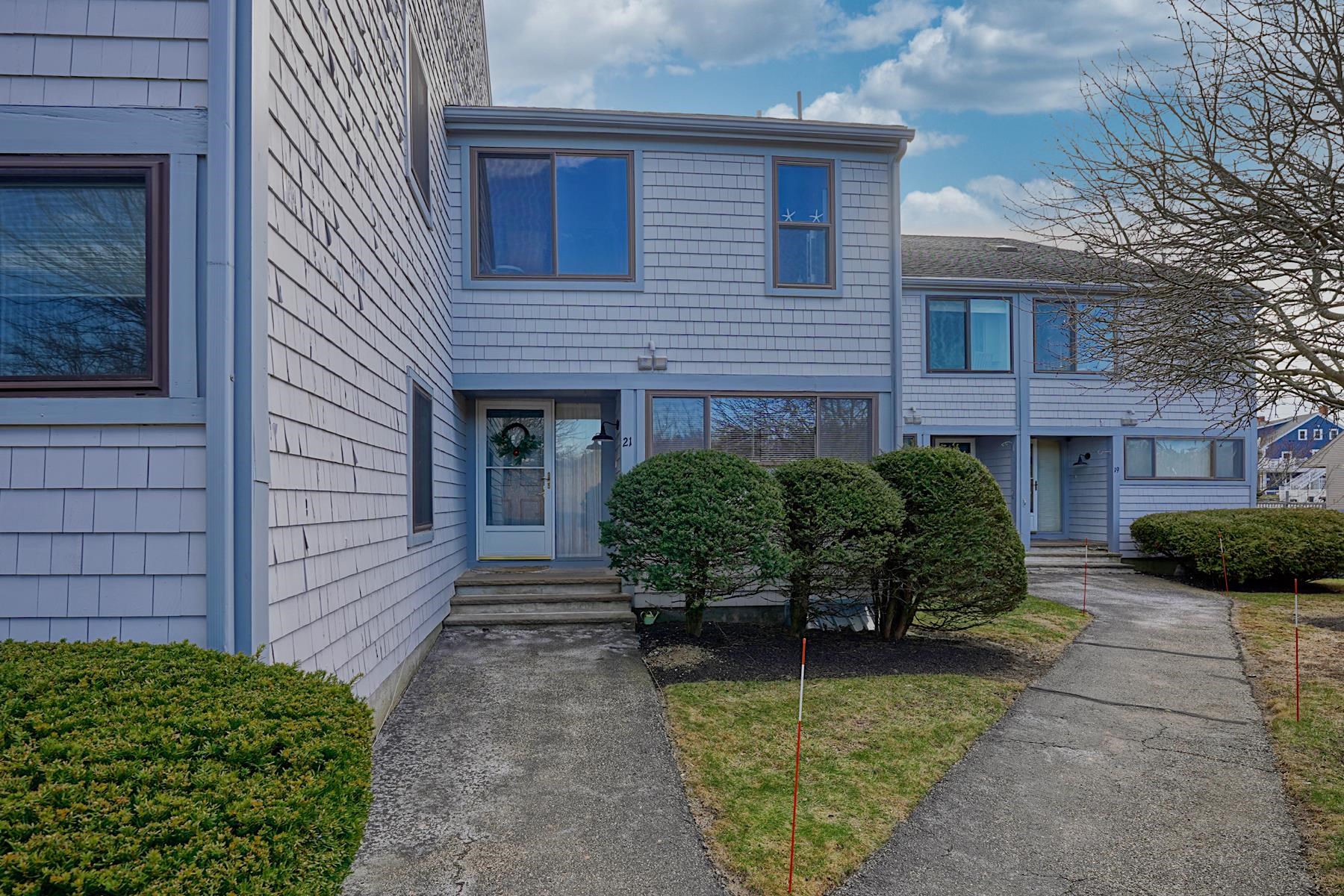 943 Ocean Boulevard, Unit 21 Hampton, NH 03842 - Photo 2 of 32