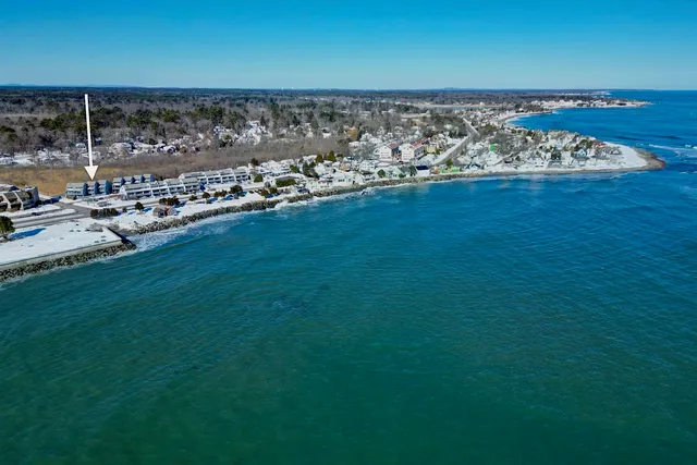 $780,000 | 943 Ocean Boulevard, Unit 21, Hampton, NH 03842