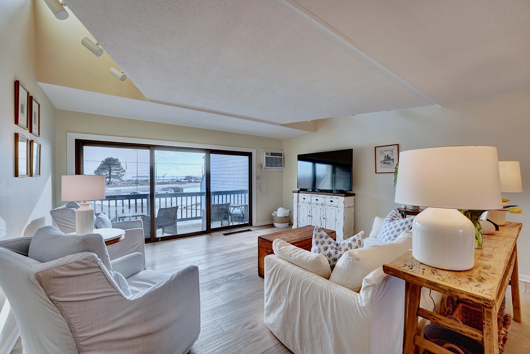 943 Ocean Boulevard, Unit 21 Hampton, NH 03842 - Photo 8 of 32