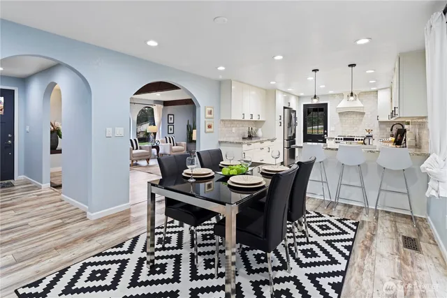 $1,290,000 | 30308 148th Avenue Southeast, Kent, WA 98042