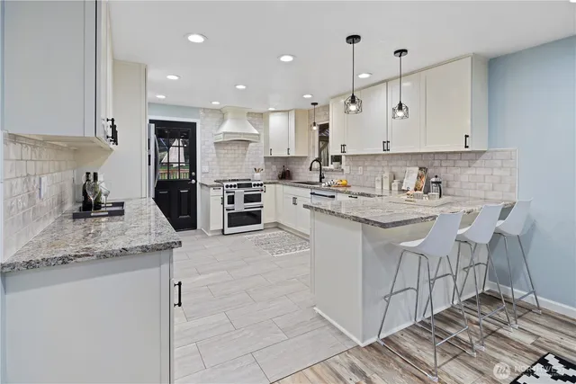 $1,290,000 | 30308 148th Avenue Southeast, Kent, WA 98042