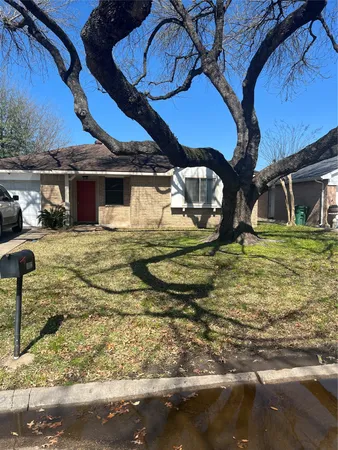 $1,650 | 10822 Langdon Lane, Houston, TX 77072