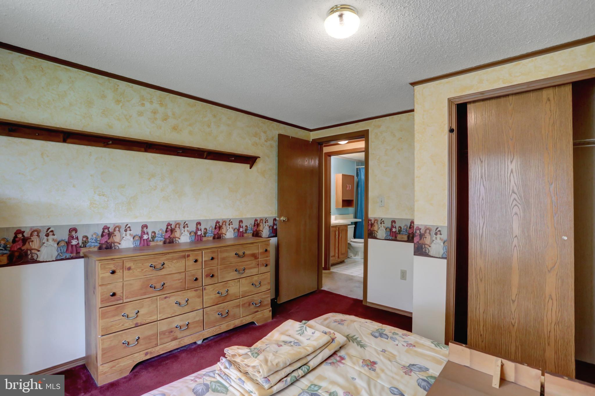 1689 Ridge Road Klingerstown, PA 17941 - Photo 21 of 39 Gallery Image 21