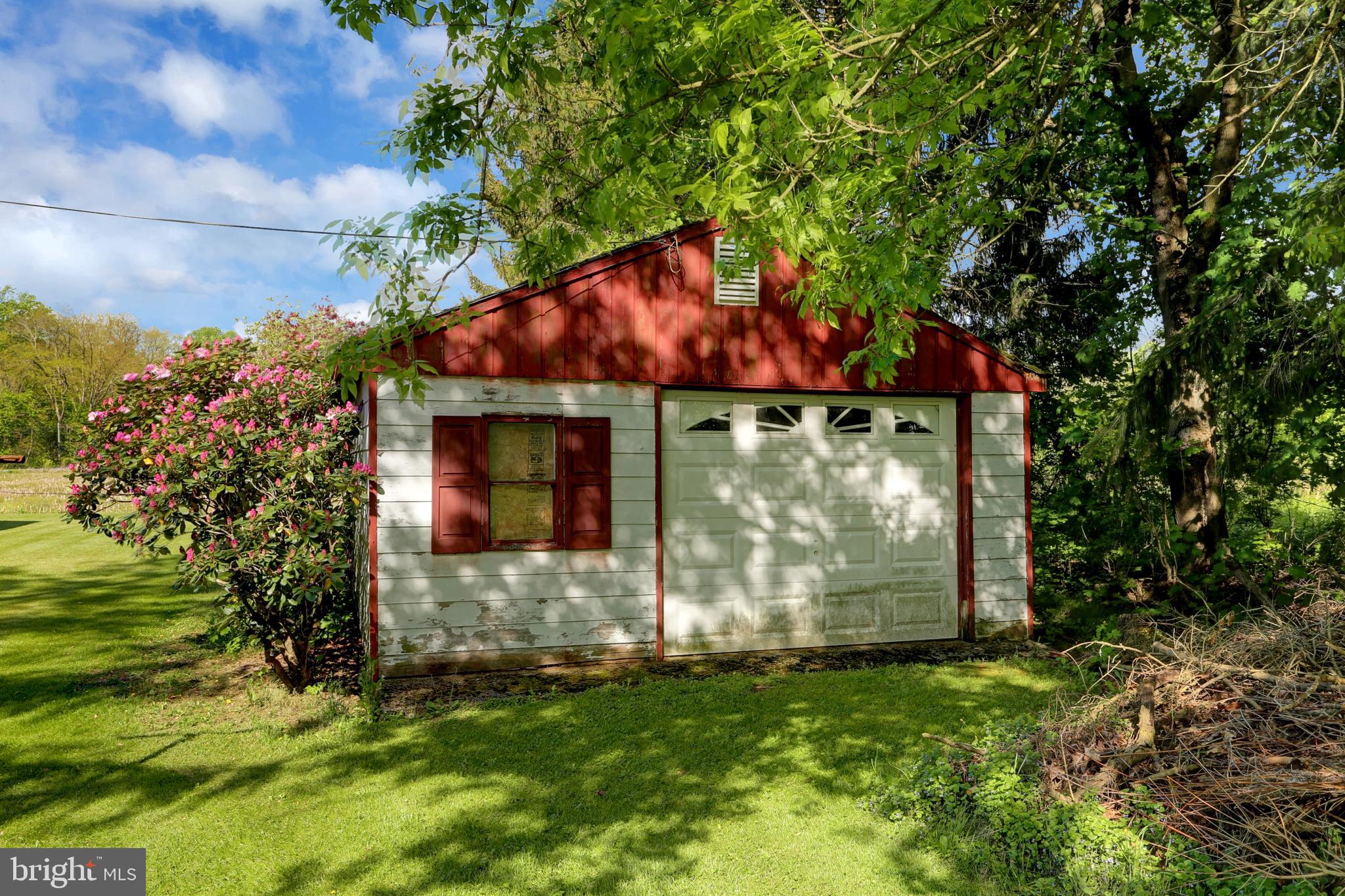 1689 Ridge Road Klingerstown, PA 17941 - Photo 36 of 39 Gallery Image 36