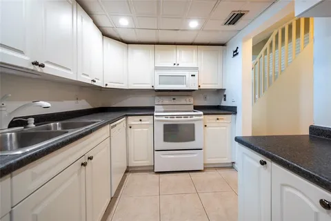 $430,000 | 2831 Northeast 60th Street, Unit 2831, Fort Lauderdale, FL 33308