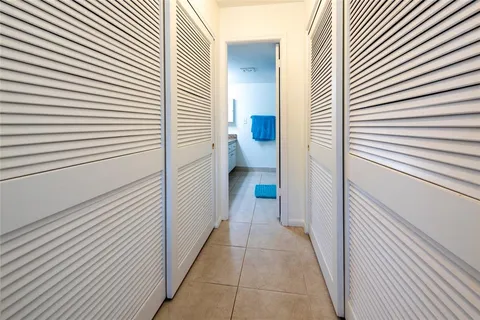 $430,000 | 2831 Northeast 60th Street, Unit 2831, Fort Lauderdale, FL 33308