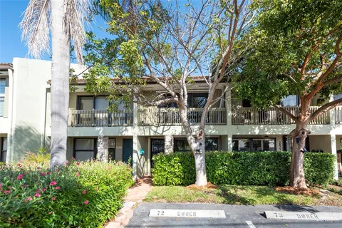 $430,000 | 2831 Northeast 60th Street, Unit 2831, Fort Lauderdale, FL 33308