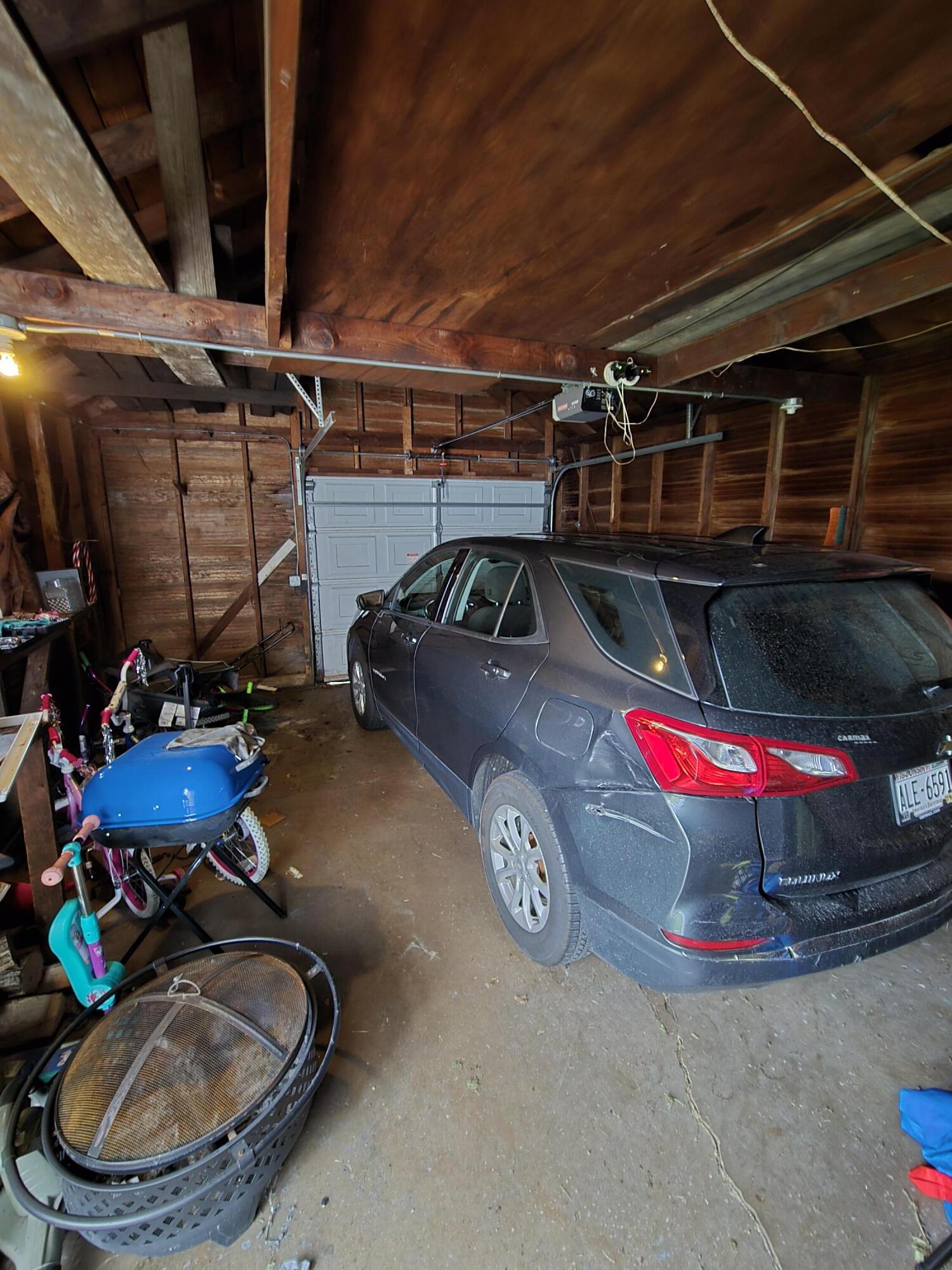 4757 North 18th Street Milwaukee, WI 53209 - Photo 14 of 15 20251102_123057