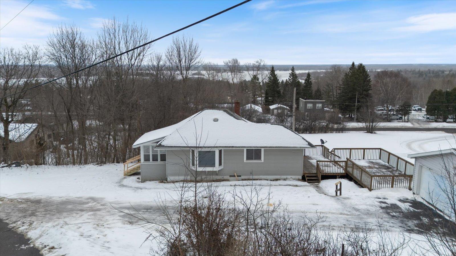 9118 Gogebic Street Duluth, MN 55808 - Photo 2 of 45