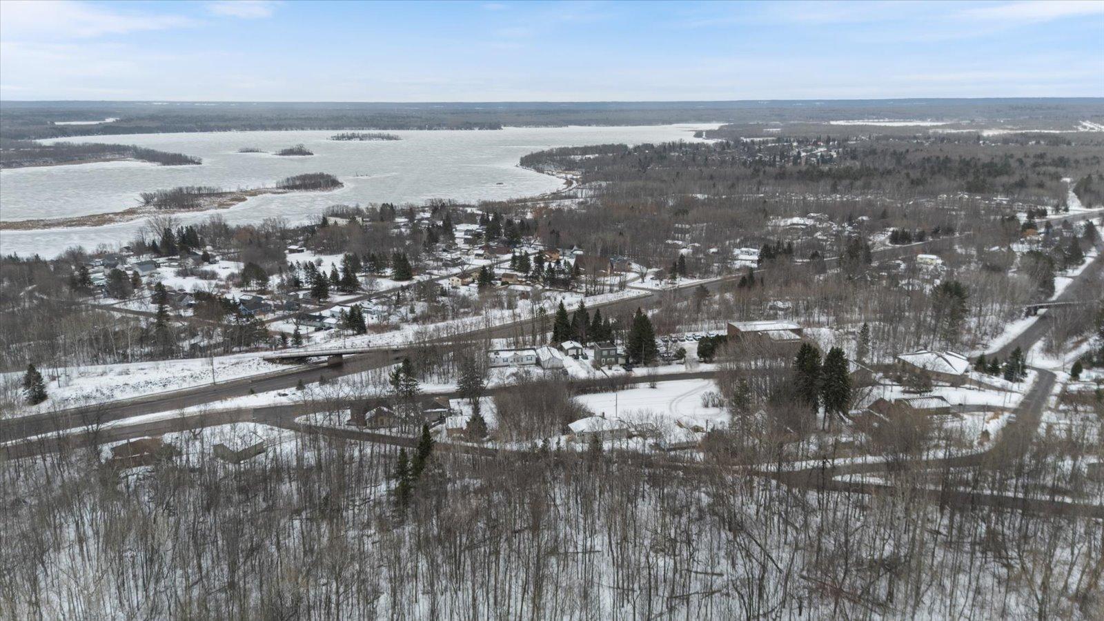 9118 Gogebic Street Duluth, MN 55808 - Photo 36 of 45