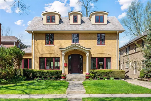 $2,295,000 | 230 Greenleaf Avenue, Wilmette, IL 60091