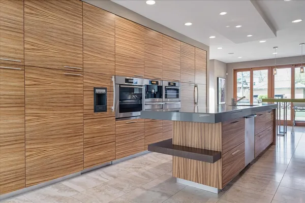 $2,295,000 | 230 Greenleaf Avenue, Wilmette, IL 60091