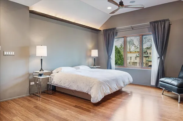 $2,295,000 | 230 Greenleaf Avenue, Wilmette, IL 60091
