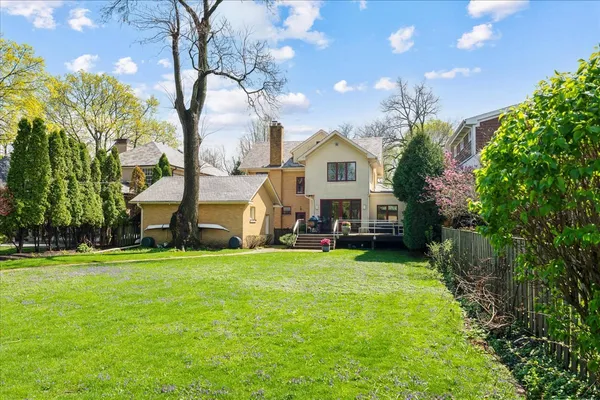 $2,295,000 | 230 Greenleaf Avenue, Wilmette, IL 60091