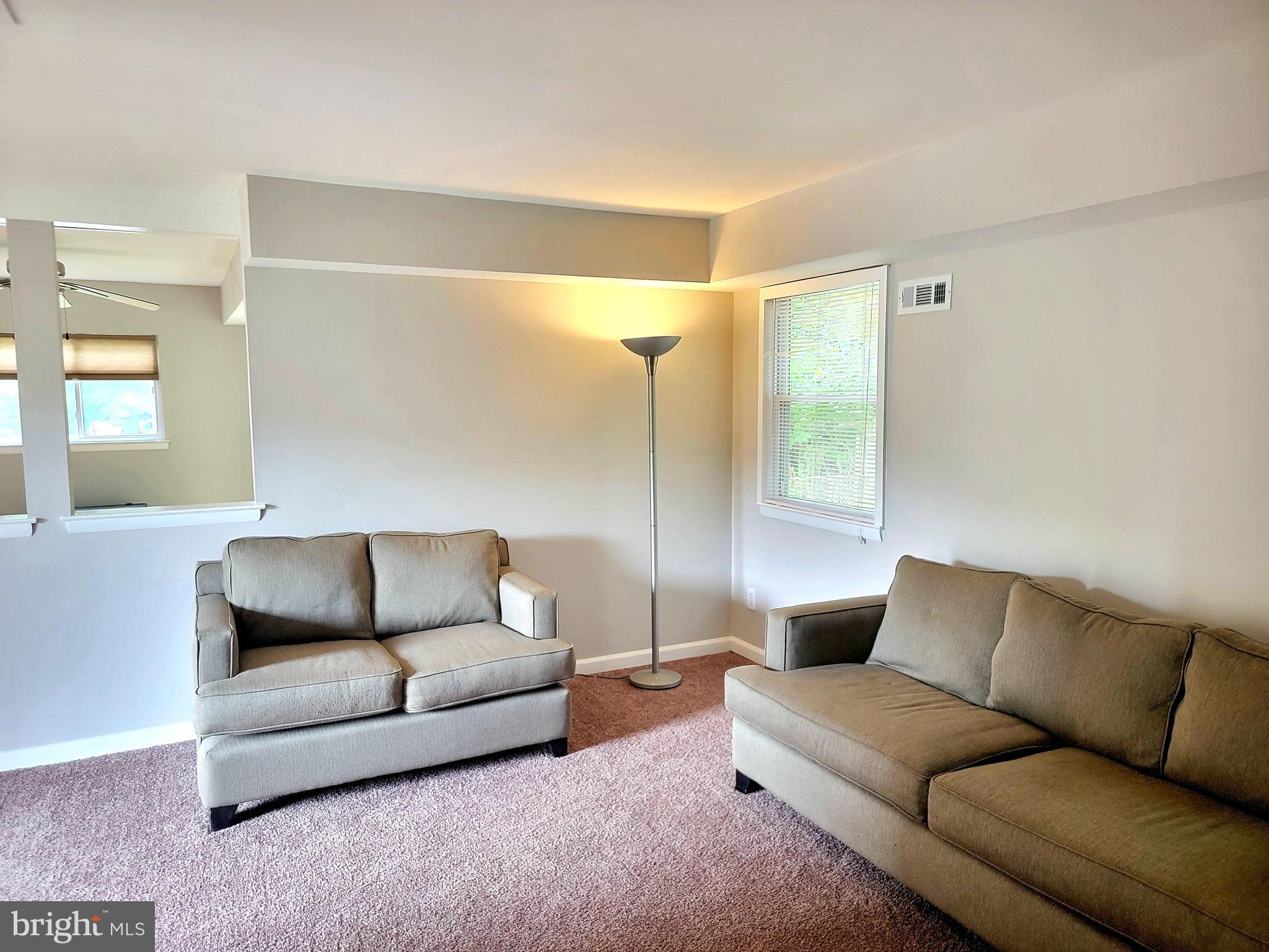 21 Kings Road Sicklerville, NJ 08081 - Photo 5 of 30