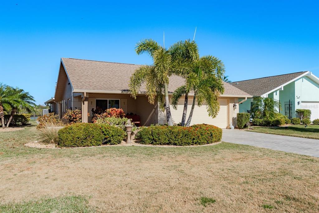 4537 Rickover Court New Port Richey, FL 34652 - Photo 4 of 67