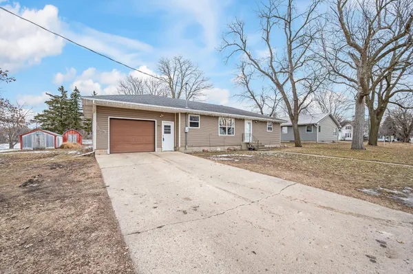 $192,000 | 812 Main Street North, Minnesota Lake, MN 56068