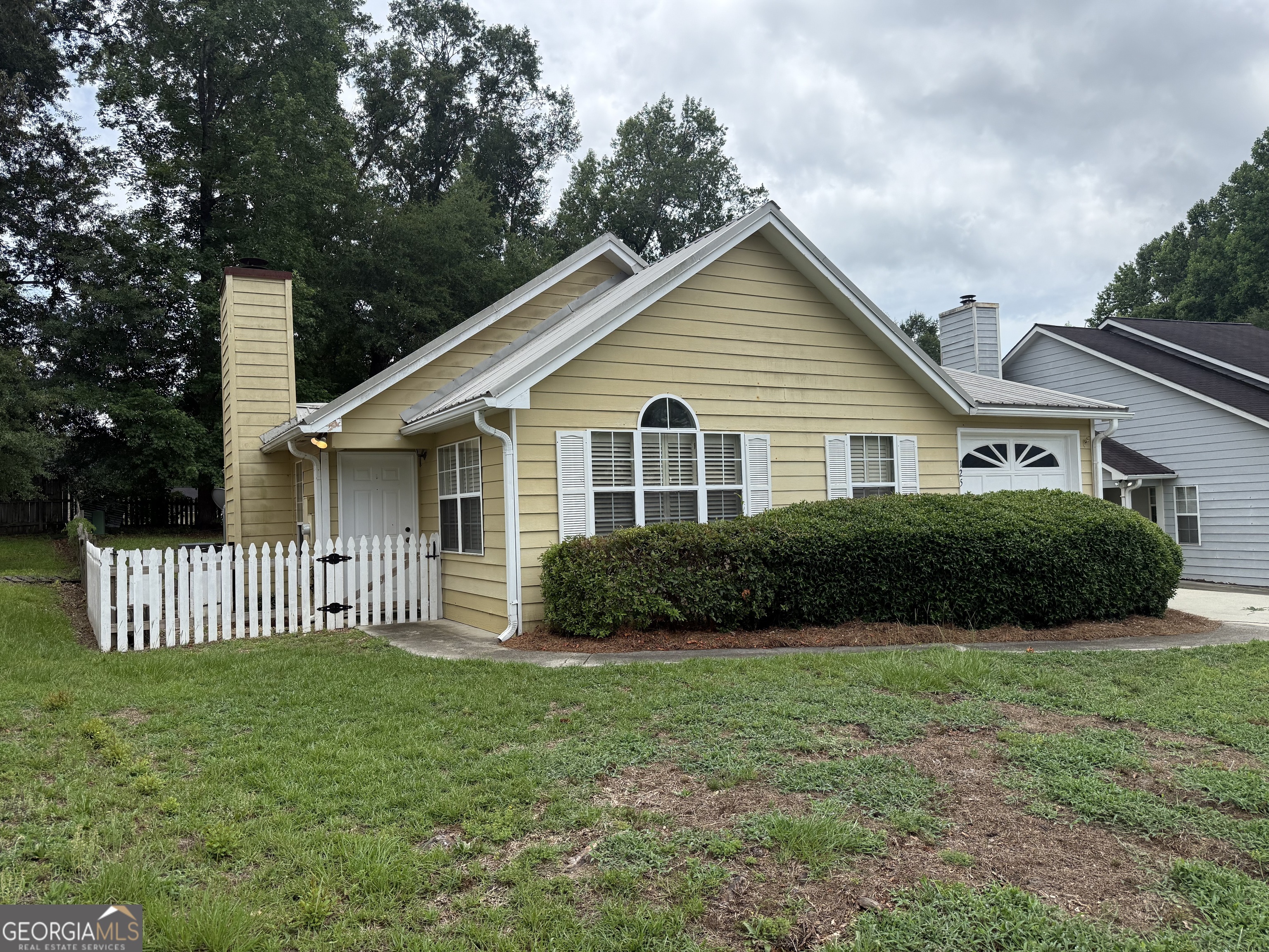 125 Shadow Pond Road Dublin, GA 31021 - Photo 2 of 27