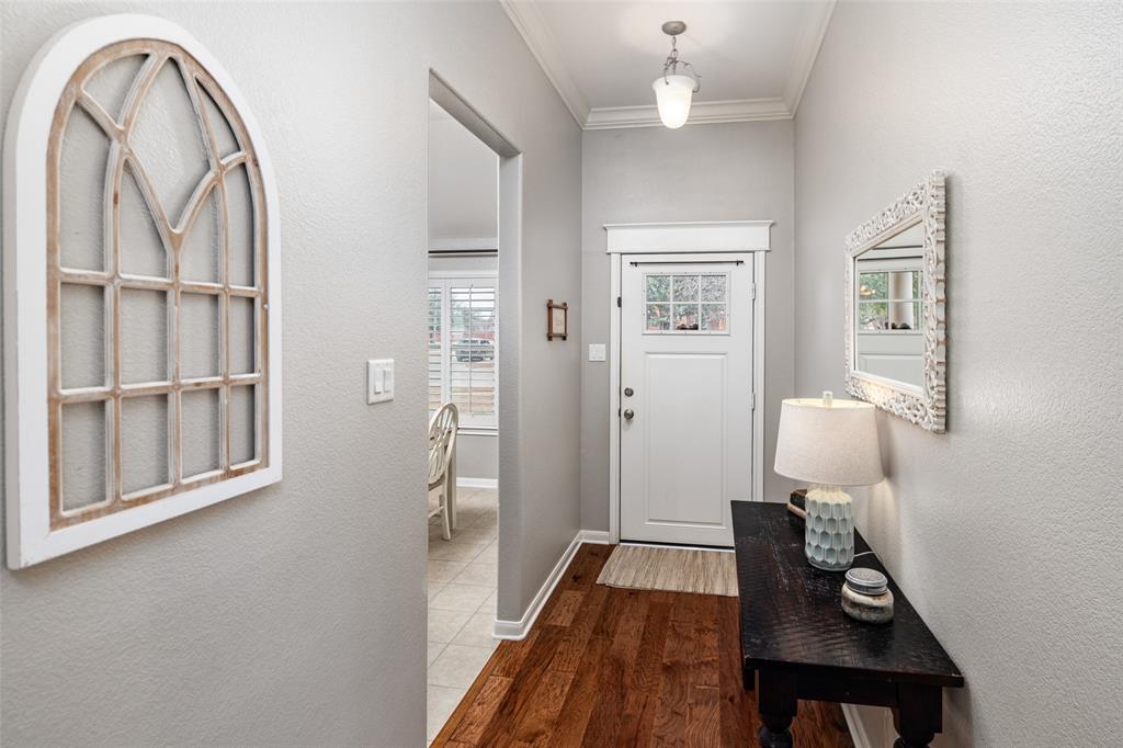 7604 Uvalde Way McKinney, TX 75071 - Photo 14 of 34 Entry area with Wood Floors.
