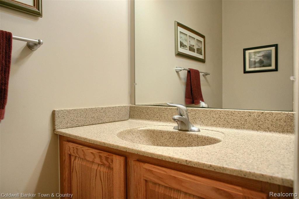 10227 White Road Linden, MI 48451 - Photo 14 of 43