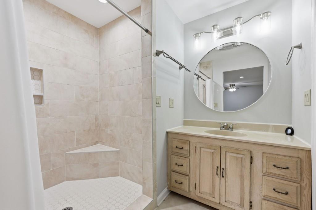 989 Rudolph Street Gainesville, GA 30501 - Photo 17 of 33 Gallery Image 17