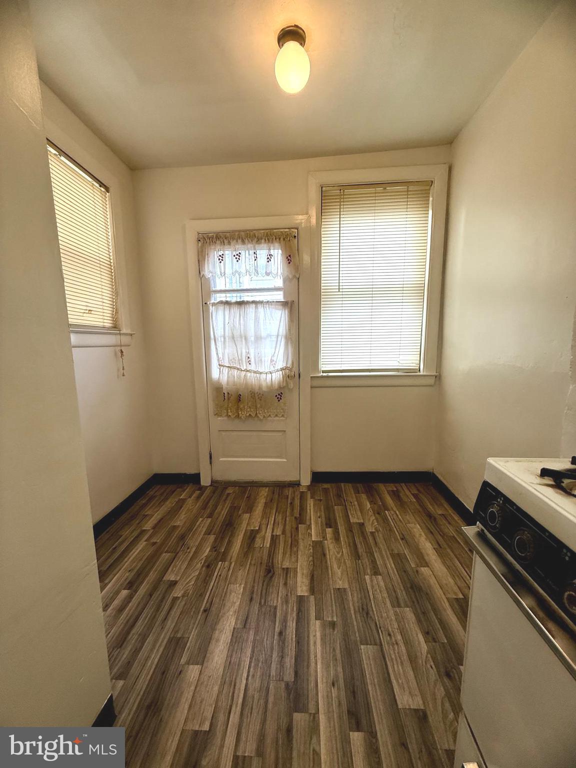 549 Littlecroft Road Upper Darby, PA 19082 - Photo 13 of 26 Eat-In Kitchen