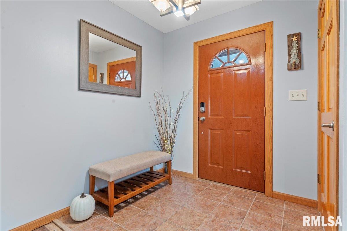 2029 Croydon Drive Springfield, IL 62703 - Photo 14 of 37