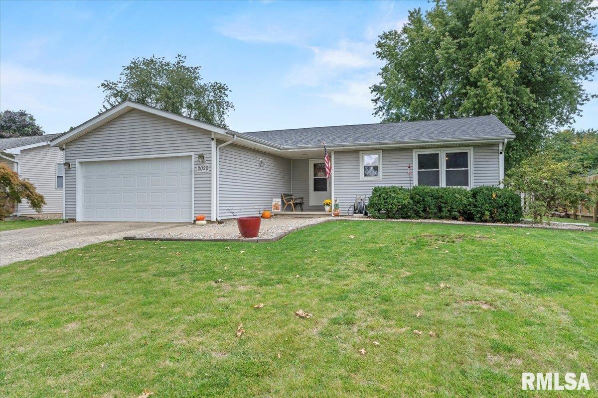2029 Croydon Drive Springfield, IL 62703 - Photo 3 of 37