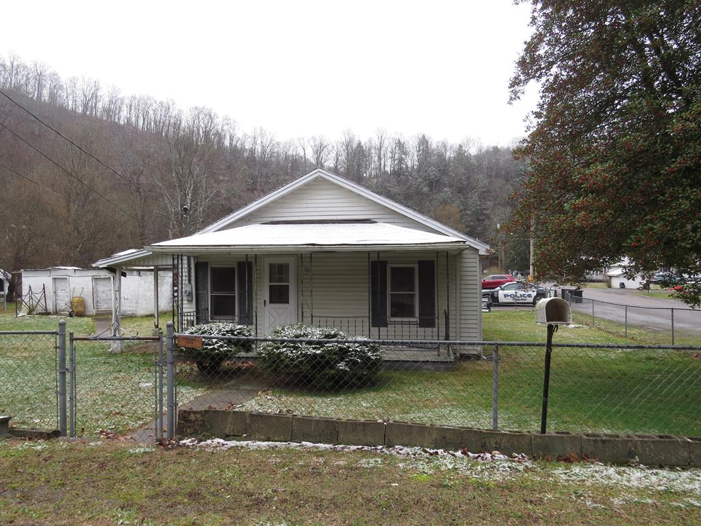704 Middle Creek Road Cedar Bluff, VA 24609 - Photo 1 of 1 Gallery Image 1