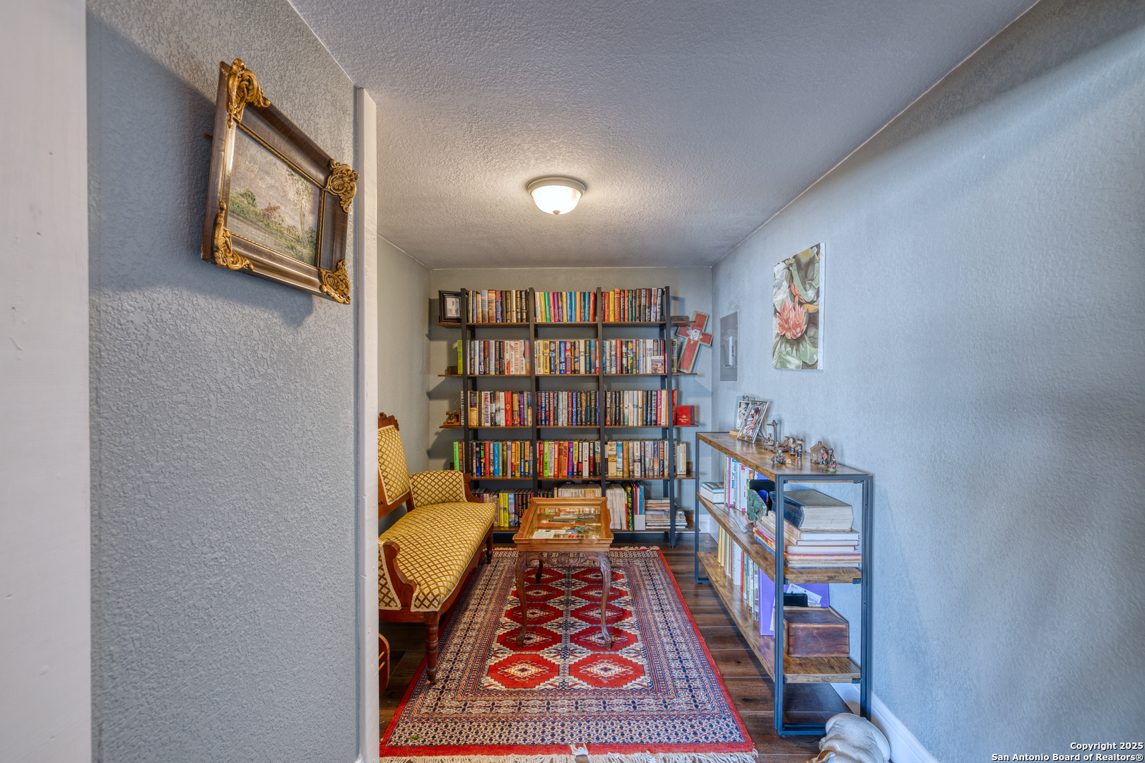 1100 North High Street Uvalde, TX 78801 - Photo 29 of 40 a picture of a hallway with furniture